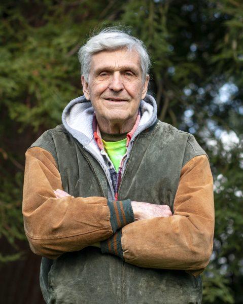 <p><span id="docs-internal-guid-e42c0ecc-7fff-2b96-3a42-0fc9786ce5e7"><span>Ken Babbs poses for a portrait at Washburne Park in Eugene, Oregon. Babbs, a member of the Merry Pranksters group, advocates the use of LSD and psilocybin mushrooms in an effort to better oneself. <em>Photo by Payton Bruni</em></span></span></p>